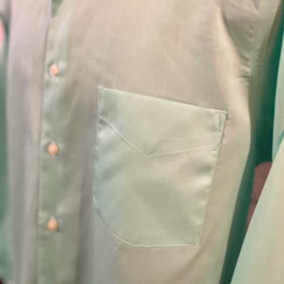 Van Heusen Flex Wrinkle Free Button-Up Dress Shirt - Picture 4 of 7